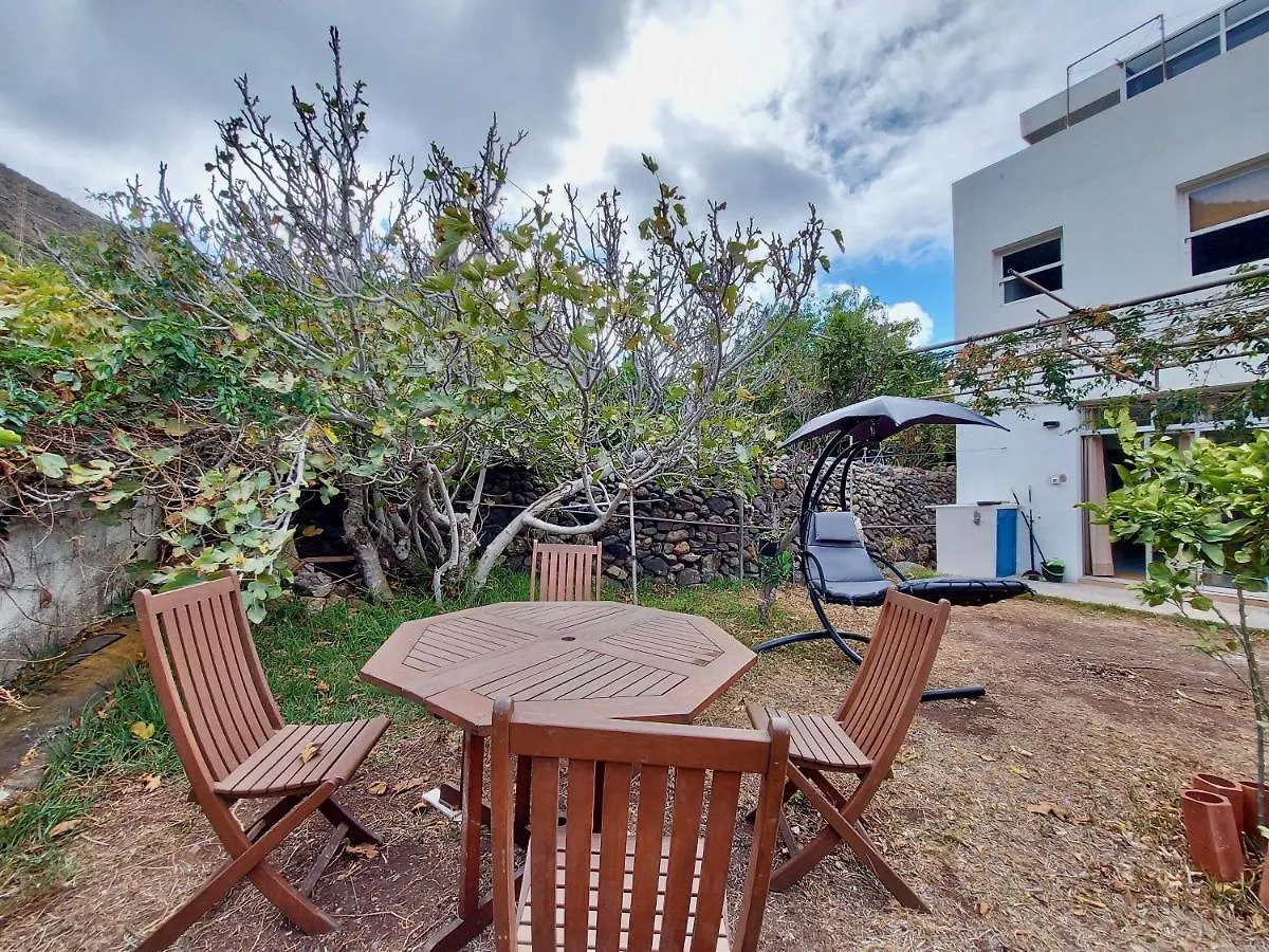 Casa Ana Con Pequeno Jardin Apartment Punta Del Hidalgo